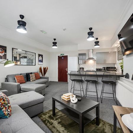 Anfield Cosy Stays - Air Host & Stay - Sleeps 14 Liverpool Exterior photo